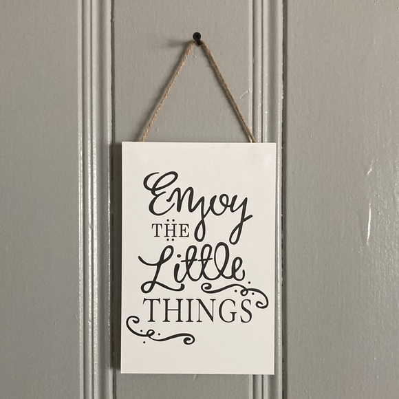 NWT Chic White with Black - Enjoy the Little Things Wooden Decoration Sign - Picture 3 of 6